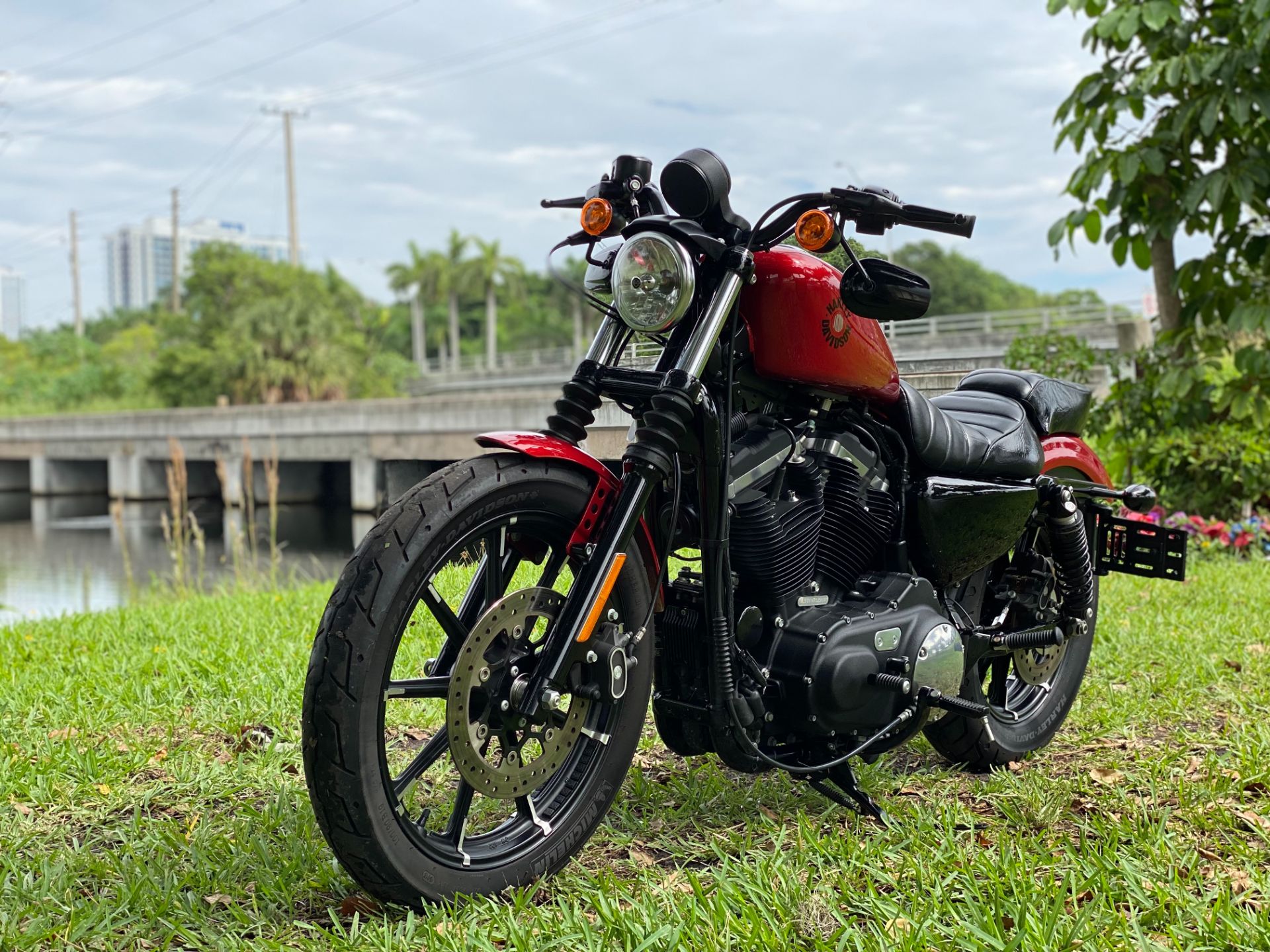 2019 Harley-Davidson Iron 883™ in North Miami Beach, Florida - Photo 18