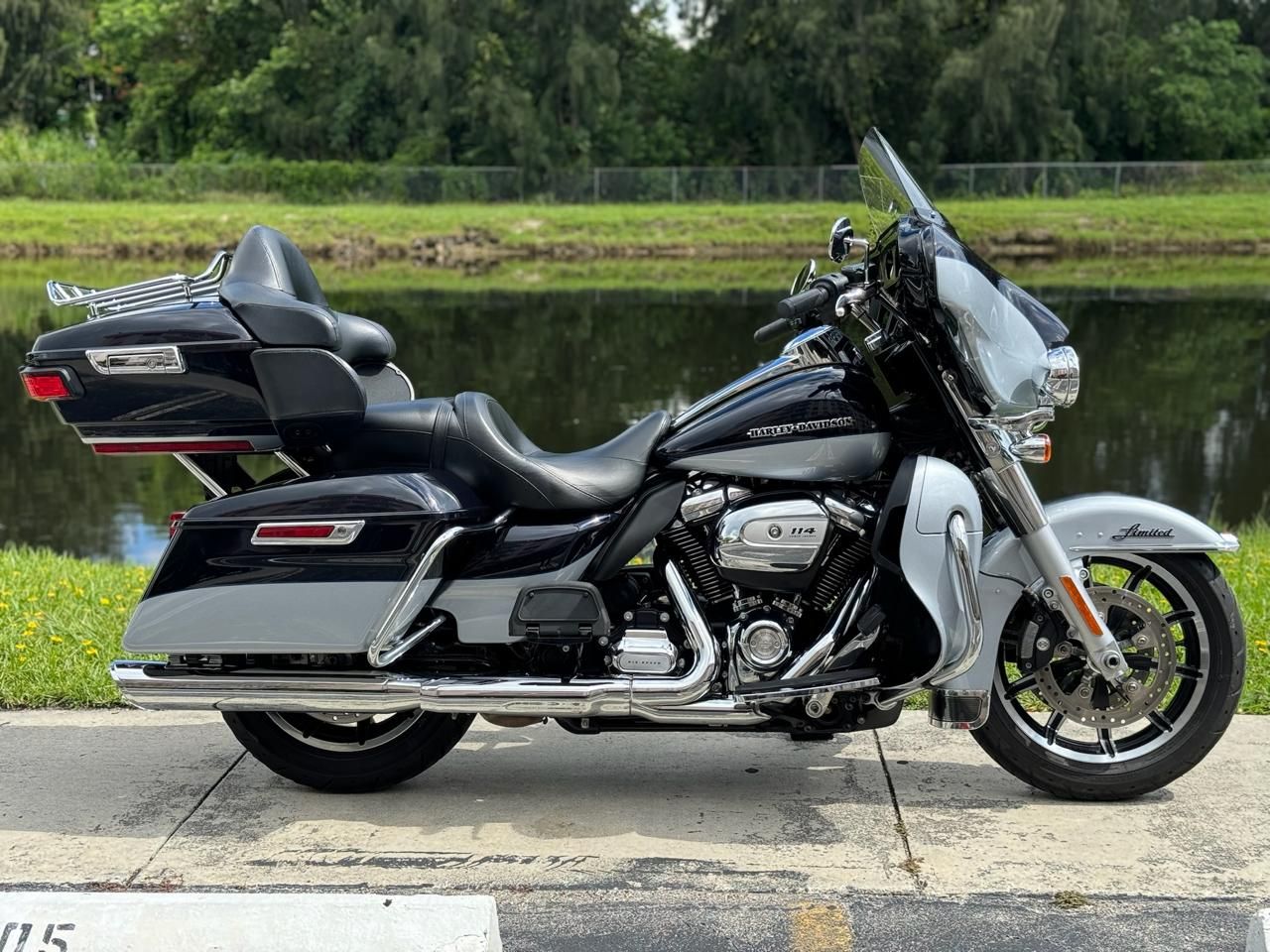 2019 Harley-Davidson Electra Glide® Ultra Classic® in North Miami Beach, Florida - Photo 3