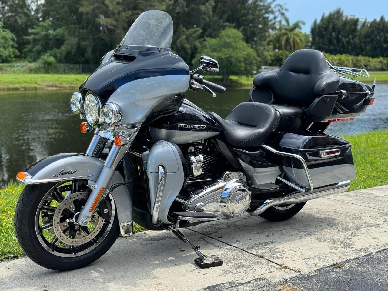 2019 Harley-Davidson Electra Glide® Ultra Classic® in North Miami Beach, Florida - Photo 14