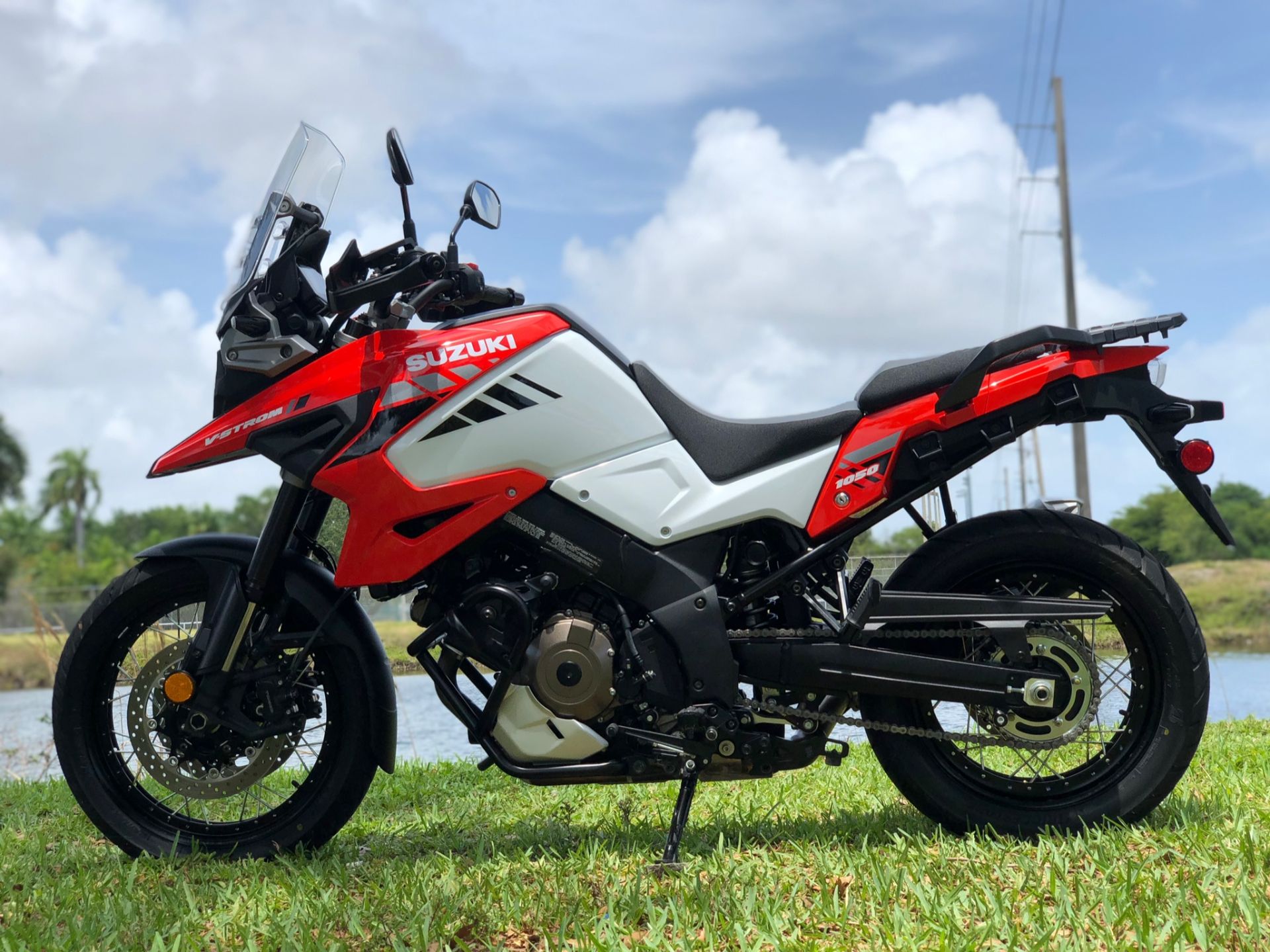 2020 Suzuki V-Strom 1050XT in North Miami Beach, Florida - Photo 20