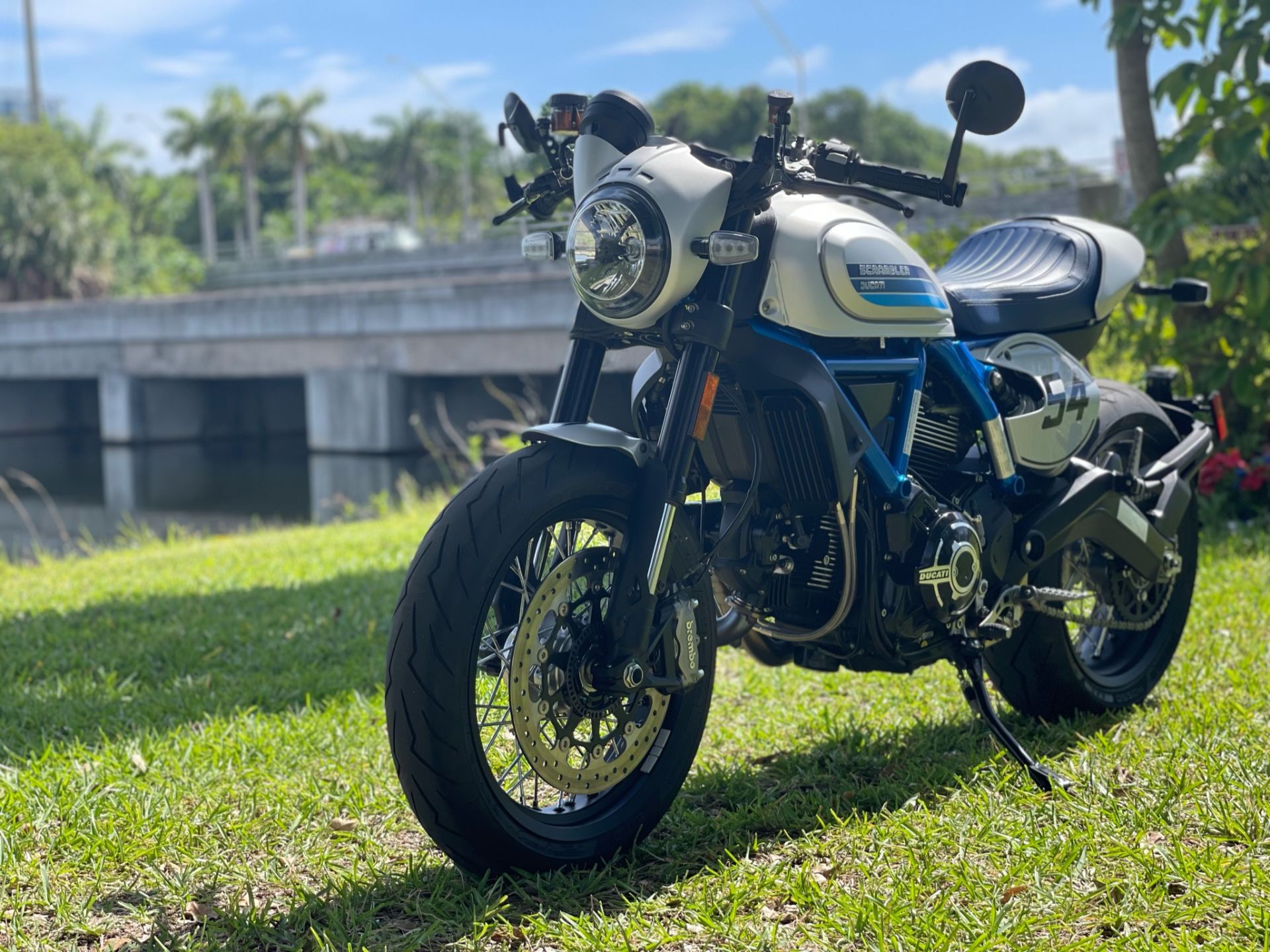 2020 Ducati Scrambler Cafe Racer in North Miami Beach, Florida - Photo 14