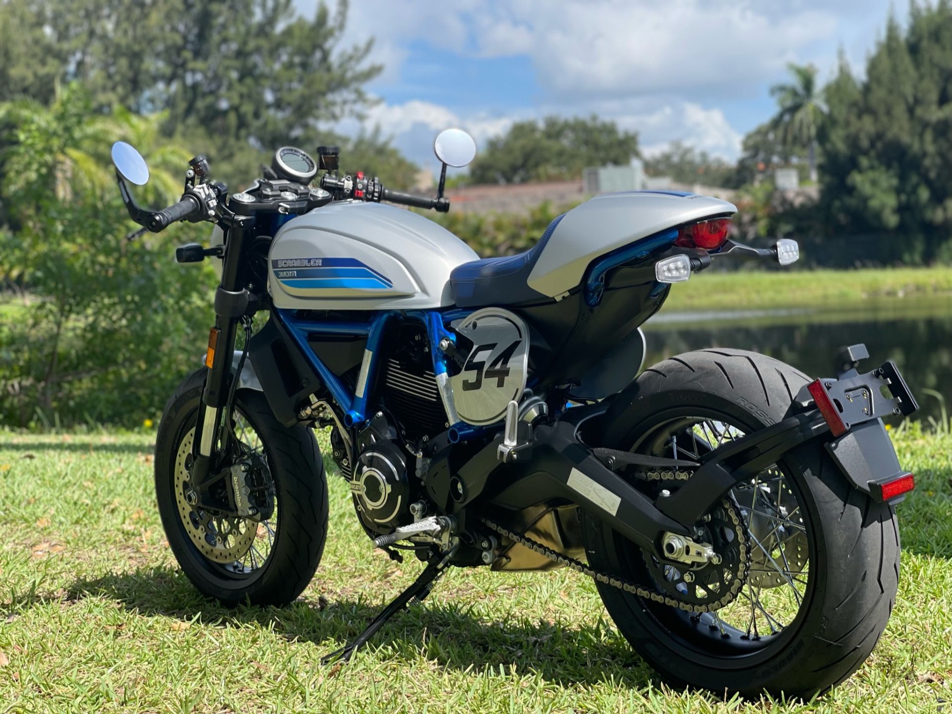 2020 Ducati Scrambler Cafe Racer in North Miami Beach, Florida - Photo 16