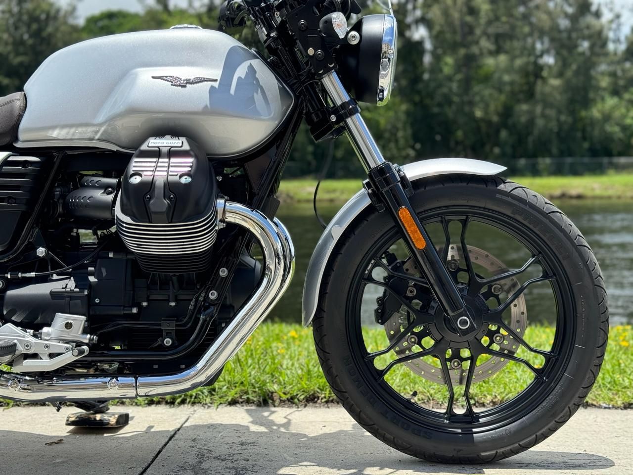 2019 Moto Guzzi V7 III Special in North Miami Beach, Florida - Photo 6