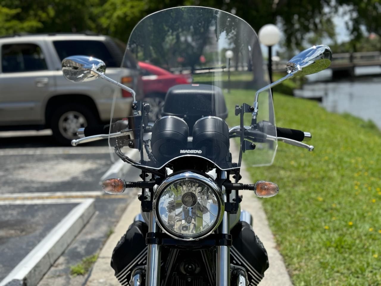 2019 Moto Guzzi V7 III Special in North Miami Beach, Florida - Photo 8