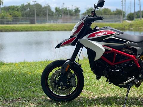 2014 Ducati Hypermotard SP in North Miami Beach, Florida - Photo 21
