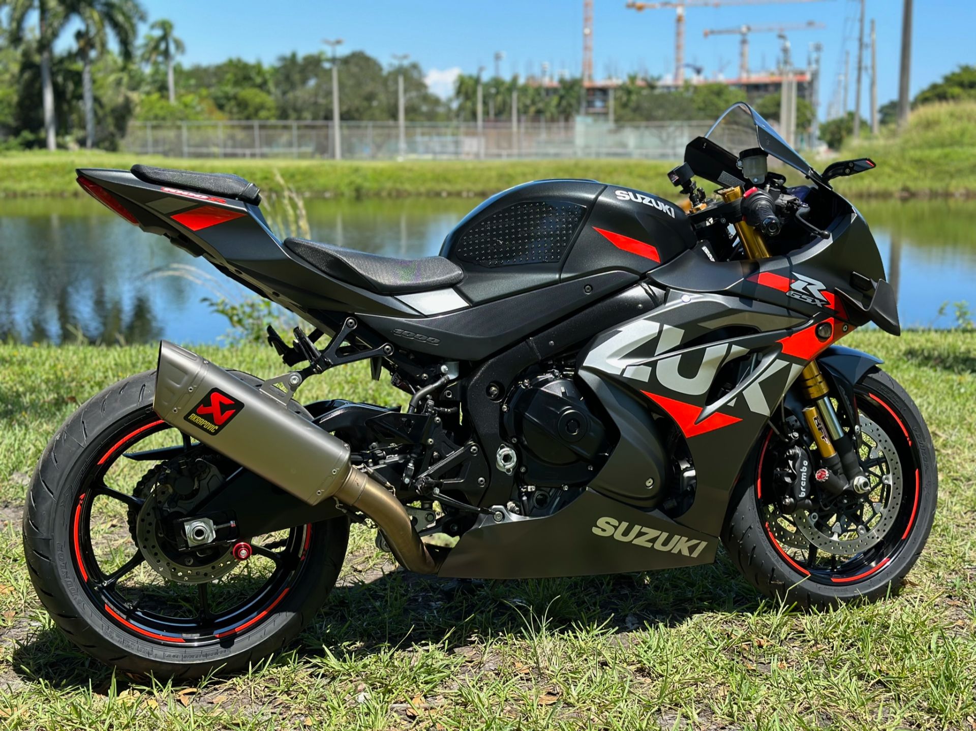 2021 Suzuki GSX-R1000R in North Miami Beach, Florida - Photo 8