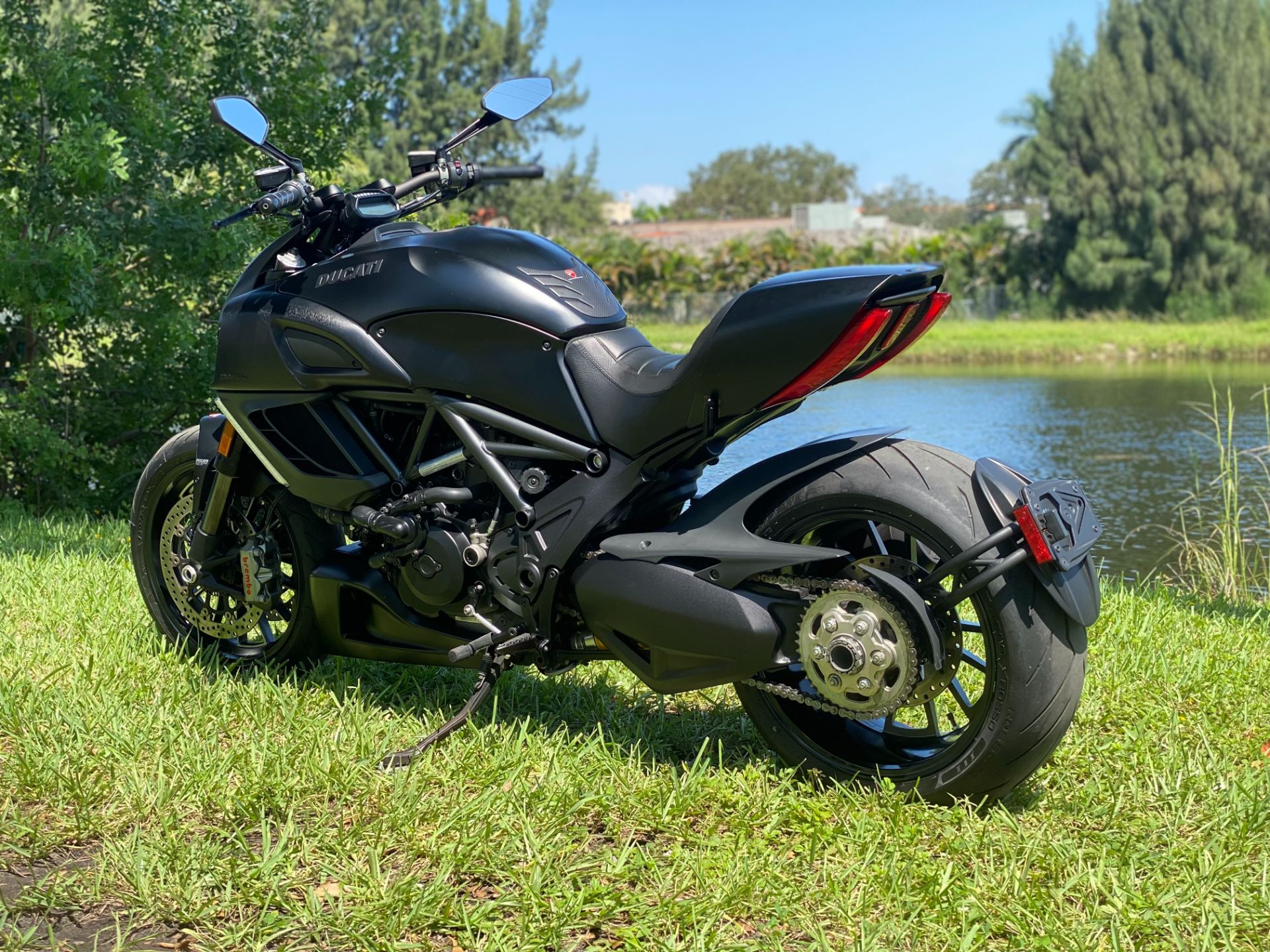 2013 Ducati Diavel Dark in North Miami Beach, Florida - Photo 17