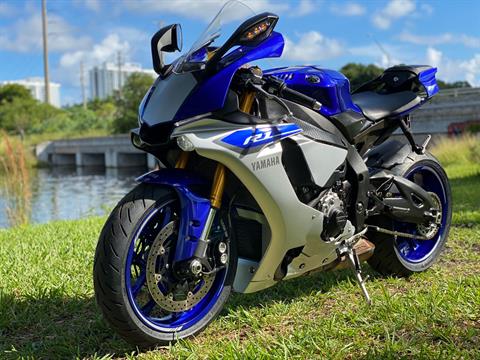 2015 Yamaha YZF-R1 in North Miami Beach, Florida - Photo 18