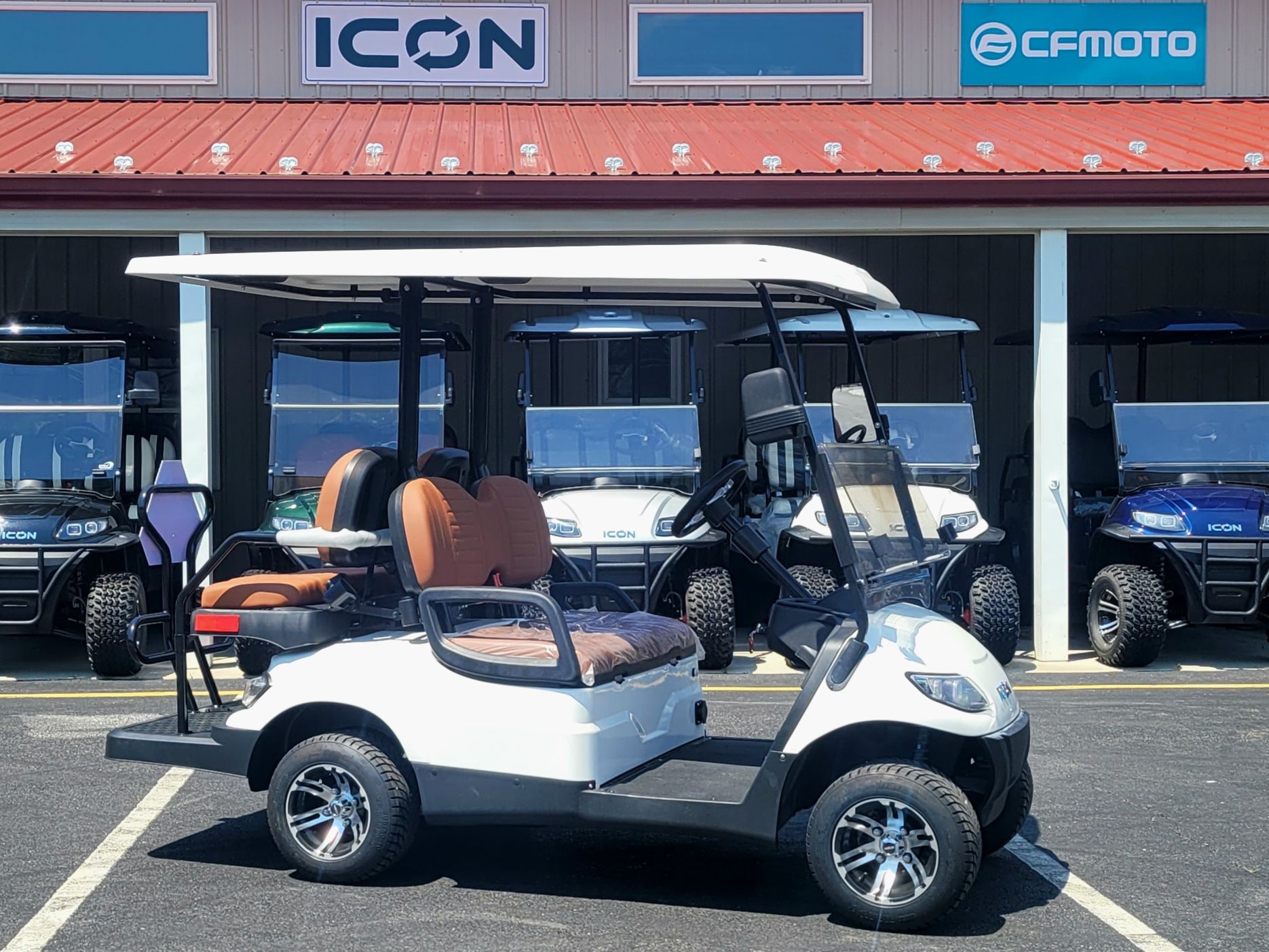 2023 ICON I40 Lithium White/Brown in Newfield, New Jersey - Photo 1
