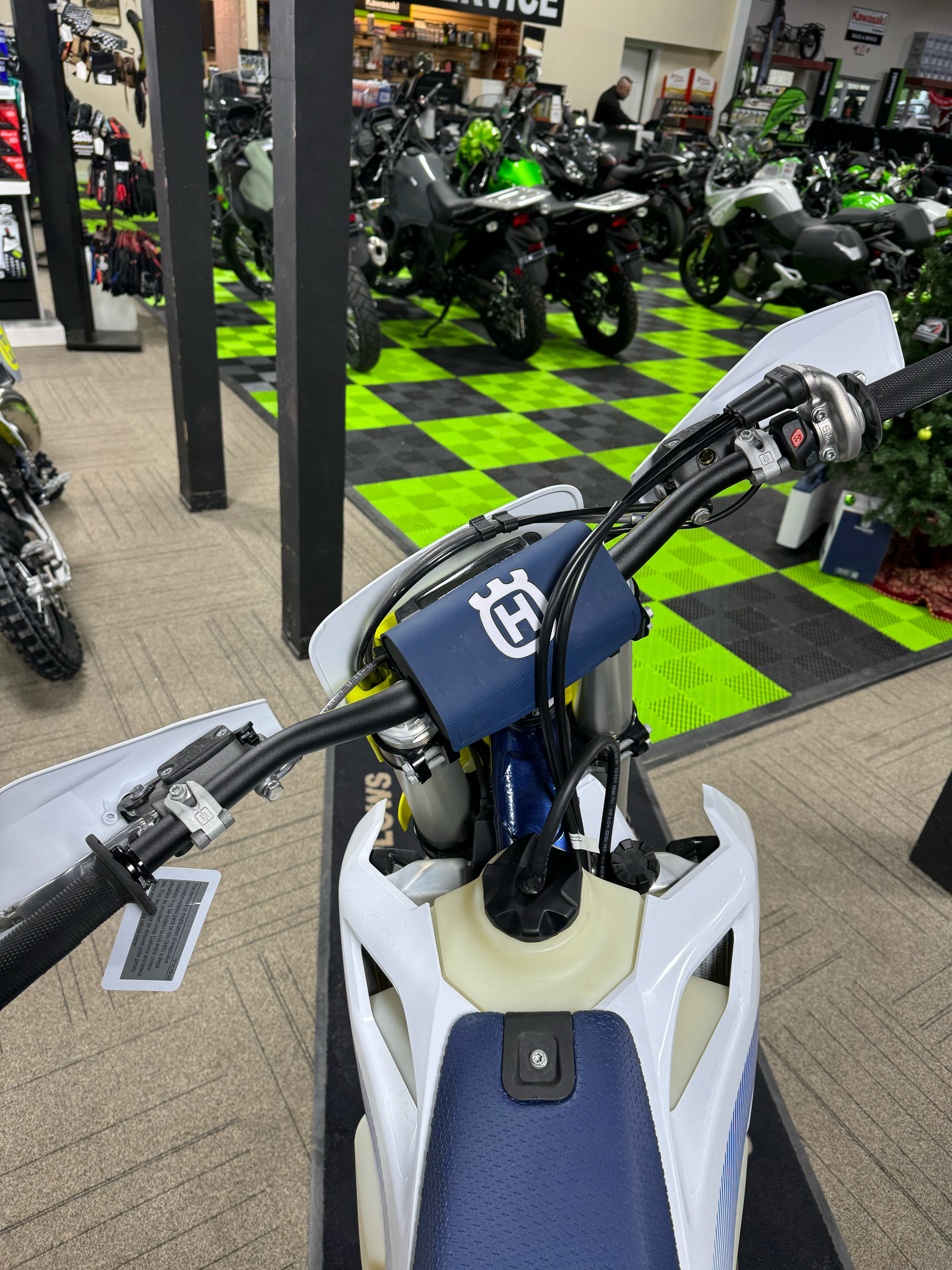 2024 Husqvarna FE 350w in Newfield, New Jersey - Photo 9