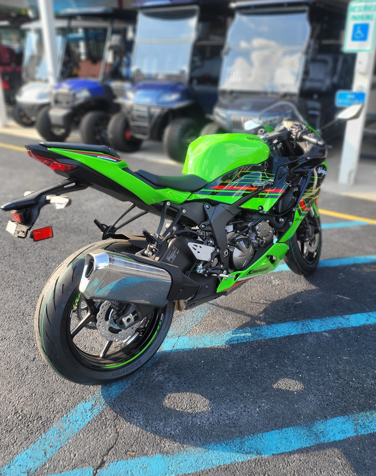 2023 Kawasaki Ninja ZX-6R KRT Edition in Newfield, New Jersey - Photo 13