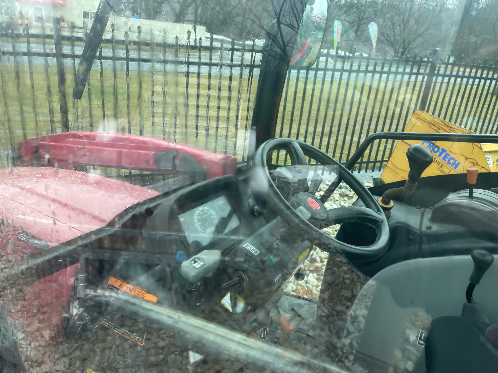 2015 Mahindra 3550 PST Cab in Newfield, New Jersey - Photo 3