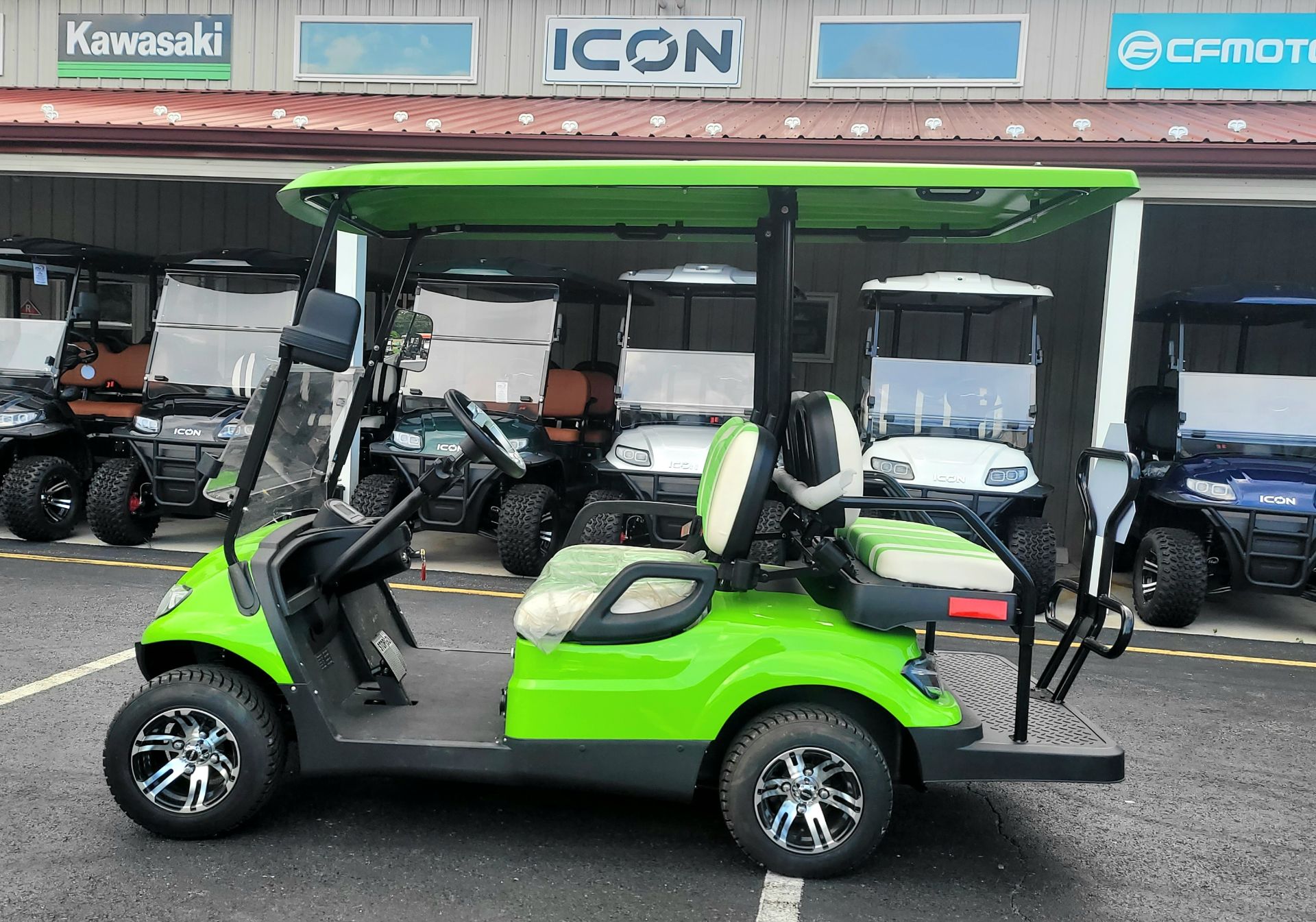 2023 ICON I40 Lime Green/2T in Newfield, New Jersey - Photo 1