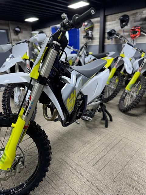 2024 Husqvarna FC 350 in Newfield, New Jersey - Photo 3