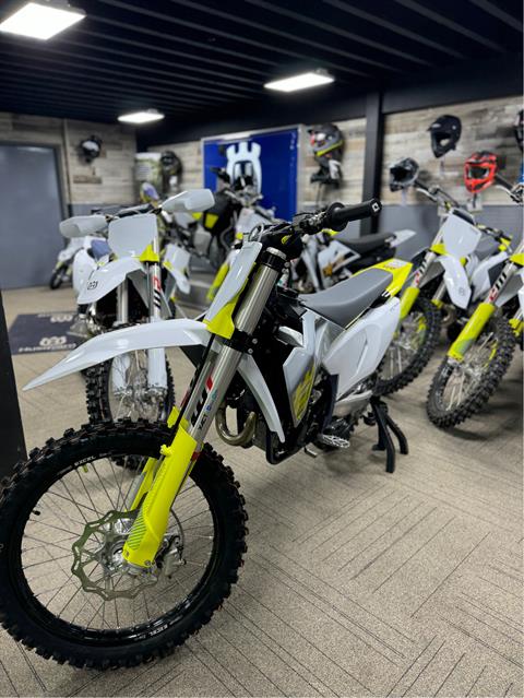 2024 Husqvarna FC 350 in Newfield, New Jersey - Photo 1