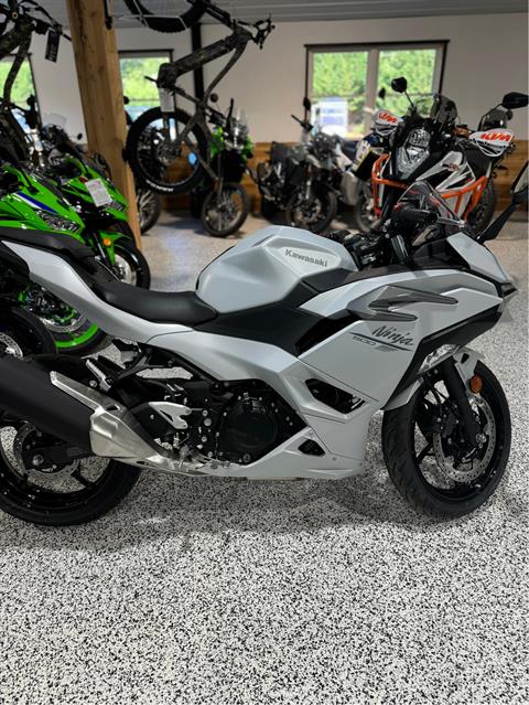 2024 Kawasaki Ninja 500 ABS in Newfield, New Jersey - Photo 3