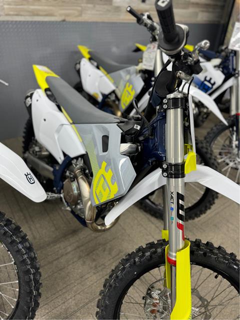 2024 Husqvarna FC 450 in Newfield, New Jersey - Photo 4