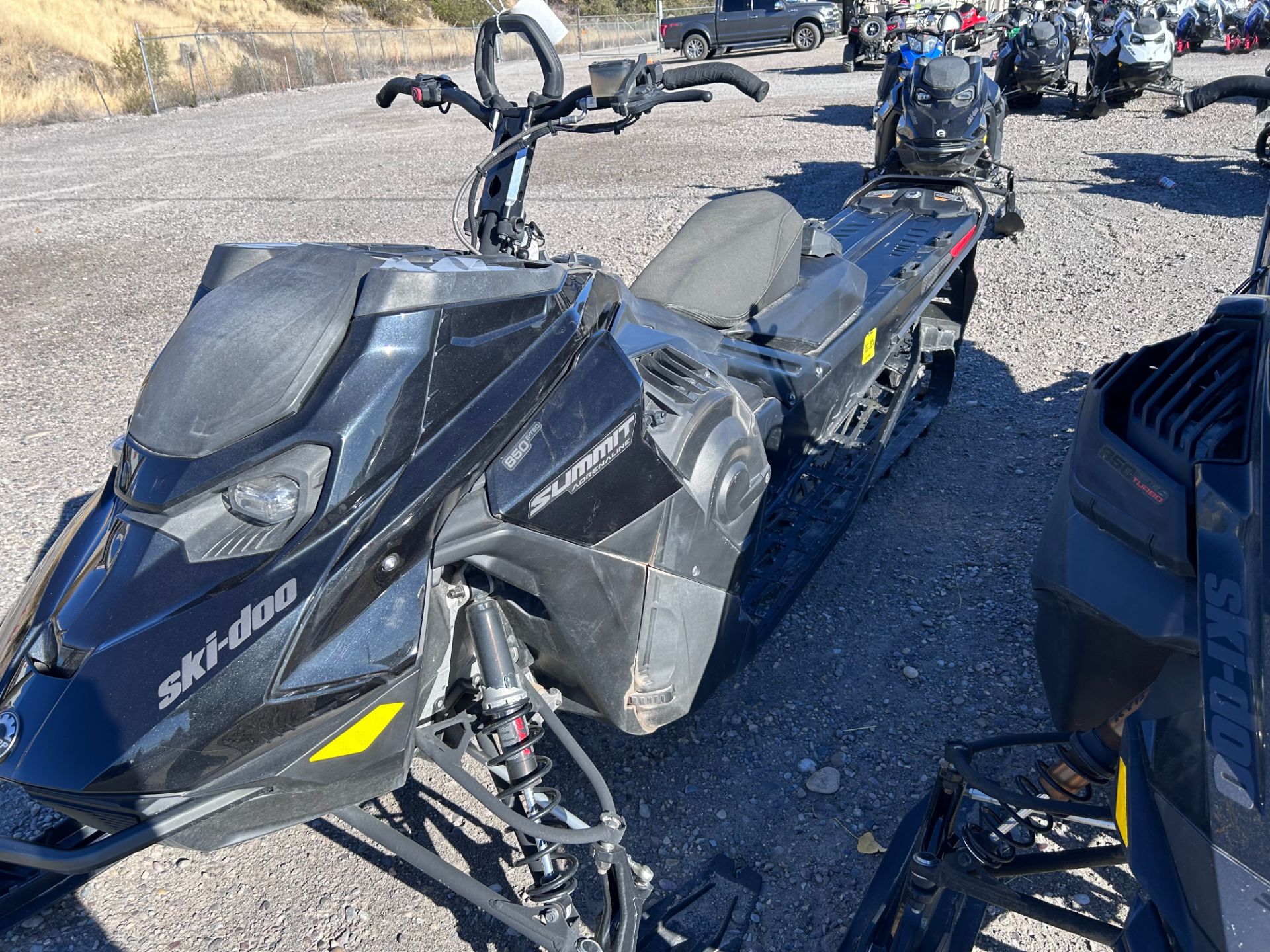 2024 Ski-Doo Summit Adrenaline 154 850 E-TEC SHOT PowderMax Light 2.5 w/ FlexEdge in Blackfoot, Idaho - Photo 3