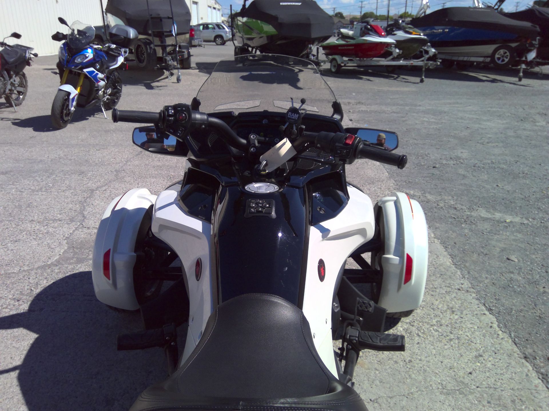2020 Can-Am Spyder F3 Limited in Blackfoot, Idaho - Photo 17