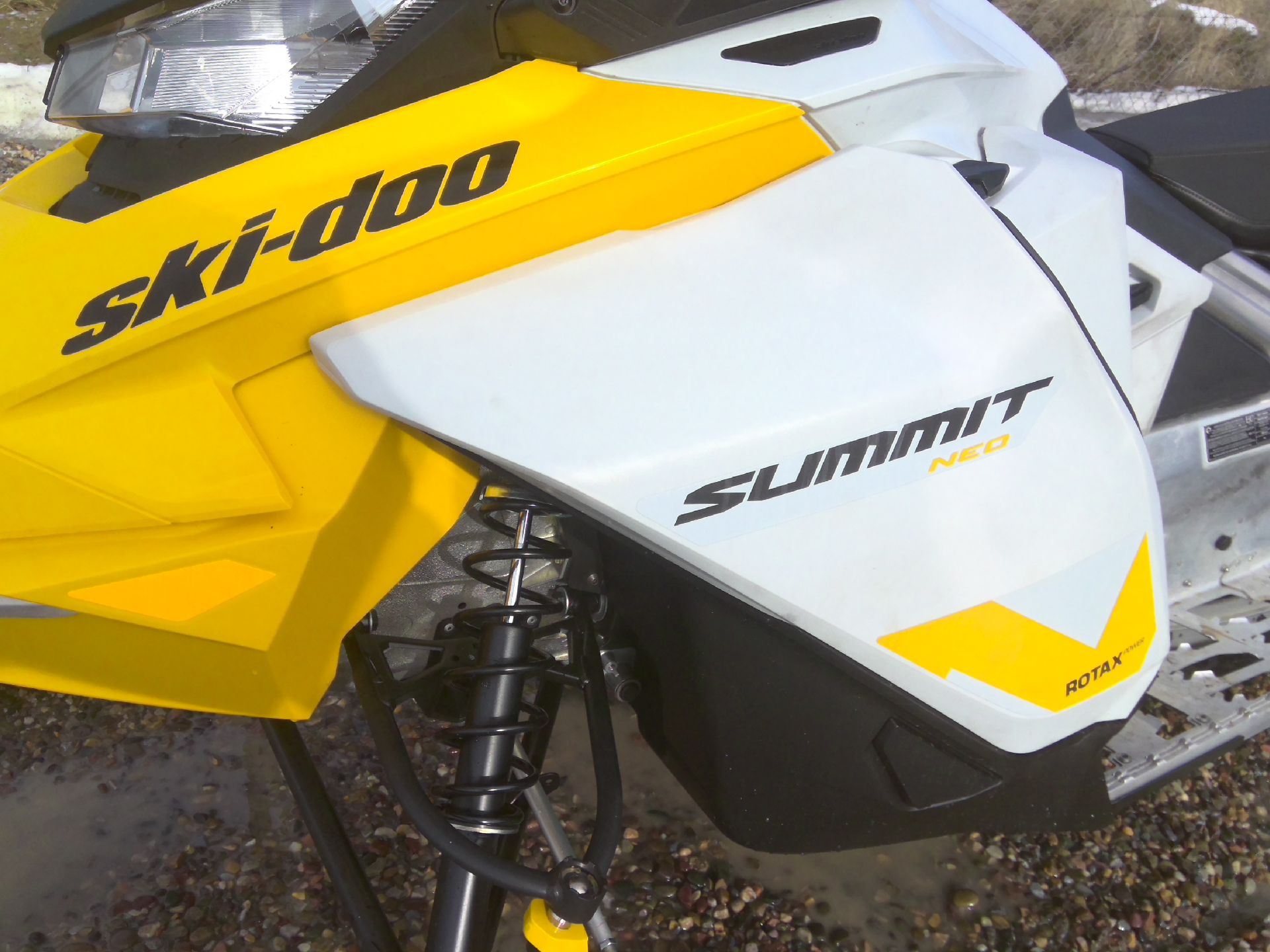 2023 Ski-Doo Summit Neo 600 EFI ES Cobra 1.6 w/ FlexEdge in Blackfoot, Idaho - Photo 15
