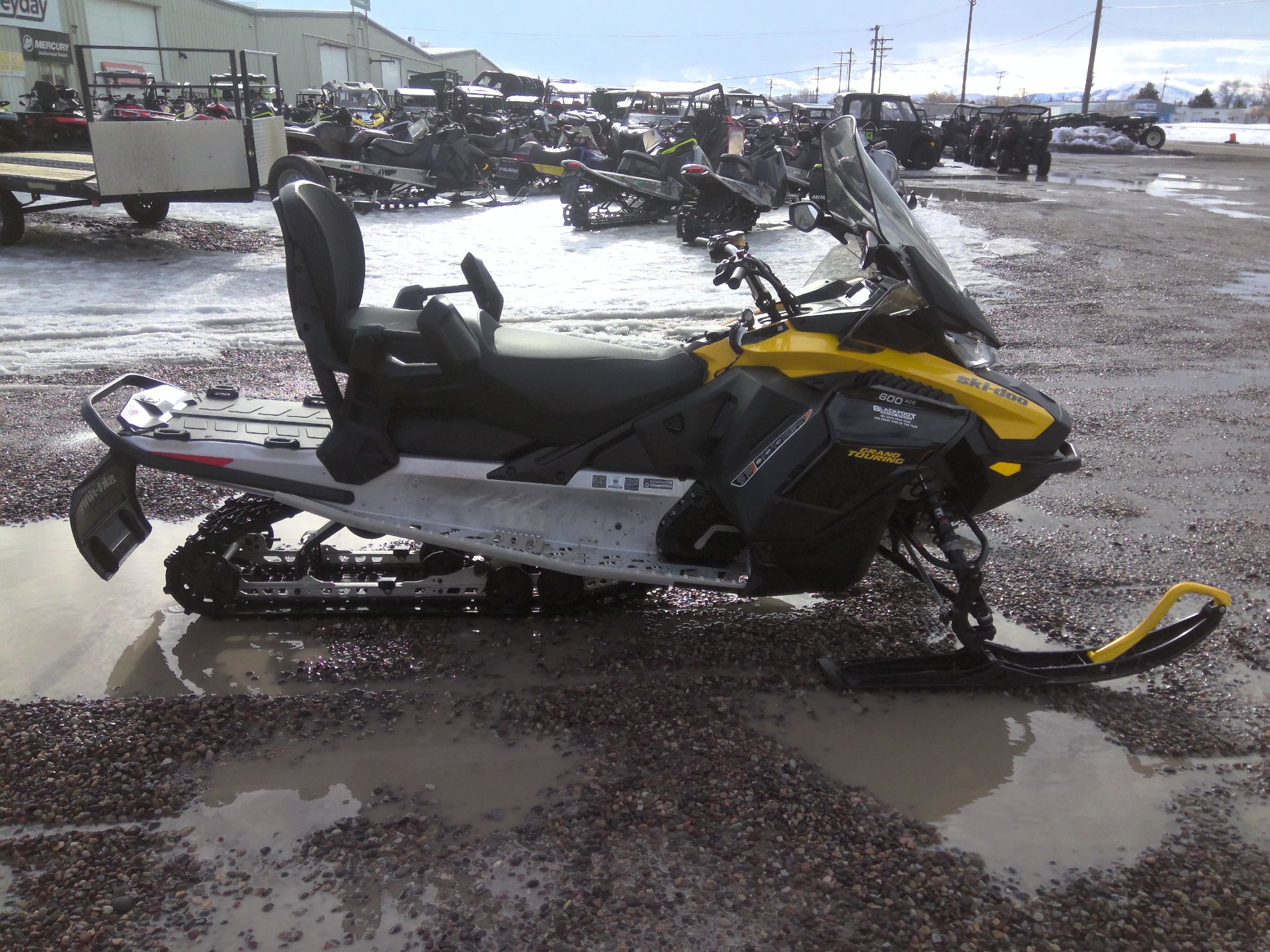 2023 Ski-Doo Grand Touring Sport 600 ACE ES Silent Track II 1.25 in Blackfoot, Idaho - Photo 5