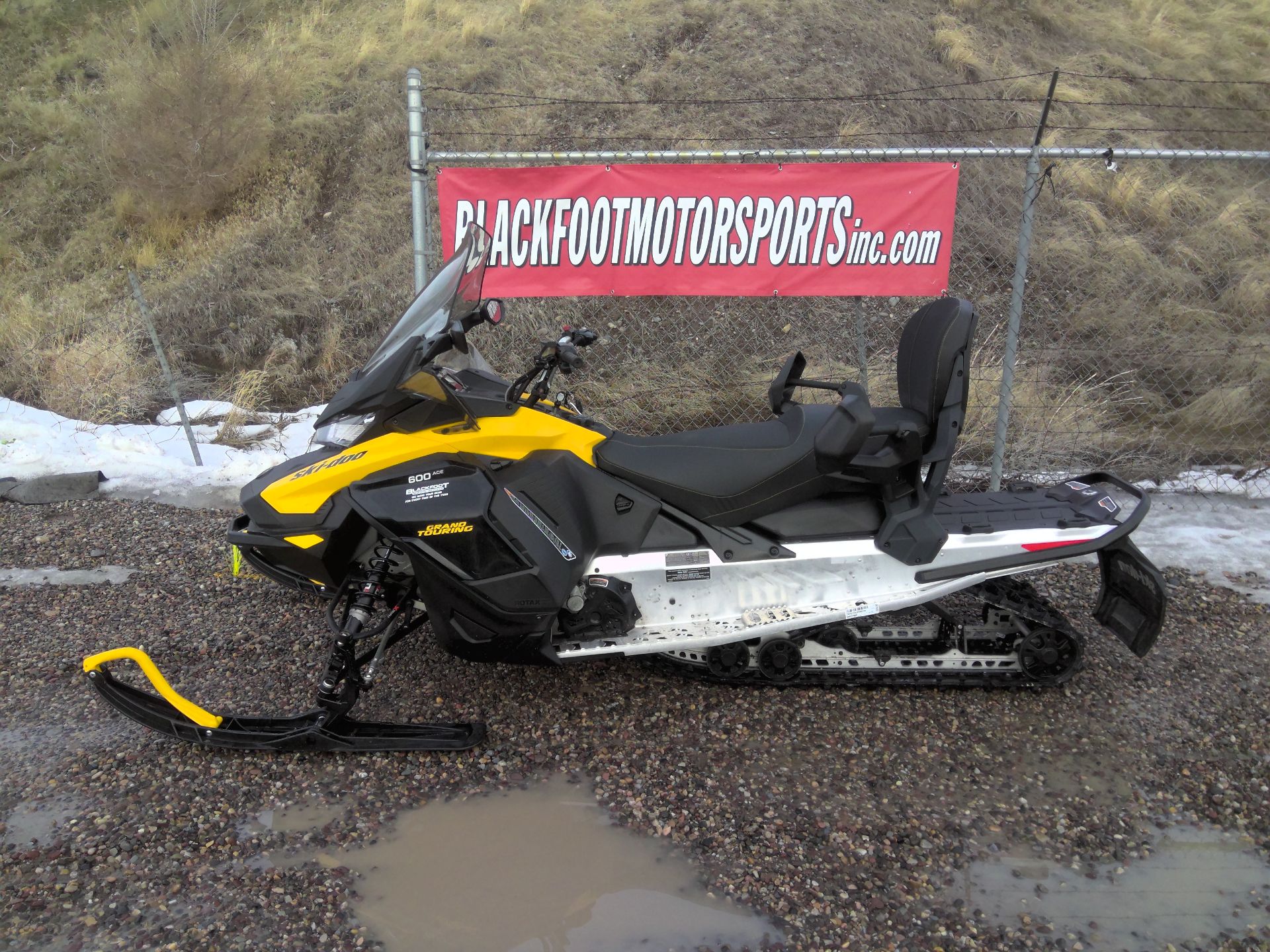 2023 Ski-Doo Grand Touring Sport 600 ACE ES Silent Track II 1.25 in Blackfoot, Idaho - Photo 1