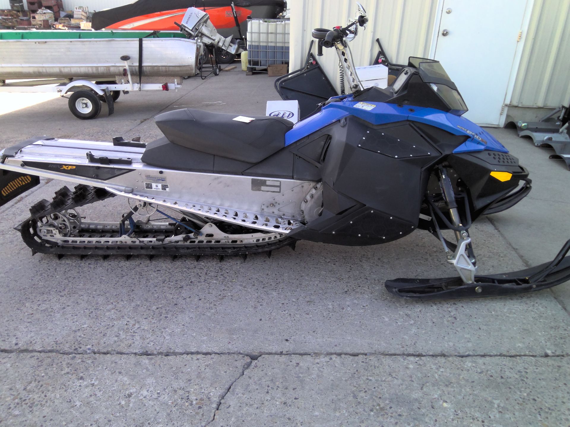 2008 Ski-Doo Summit® X™ 154 in Blackfoot, Idaho - Photo 2