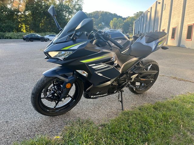 2022 Kawasaki Ninja 400 in Brilliant, Ohio - Photo 2