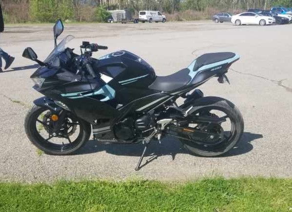 2020 Kawasaki Ninja 400 ABS in Brilliant, Ohio - Photo 6