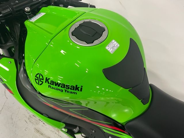 2023 Kawasaki Ninja ZX-10R KRT Edition in Brilliant, Ohio - Photo 7