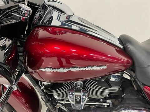 2017 Harley-Davidson Road Glide® Special in Brilliant, Ohio - Photo 5