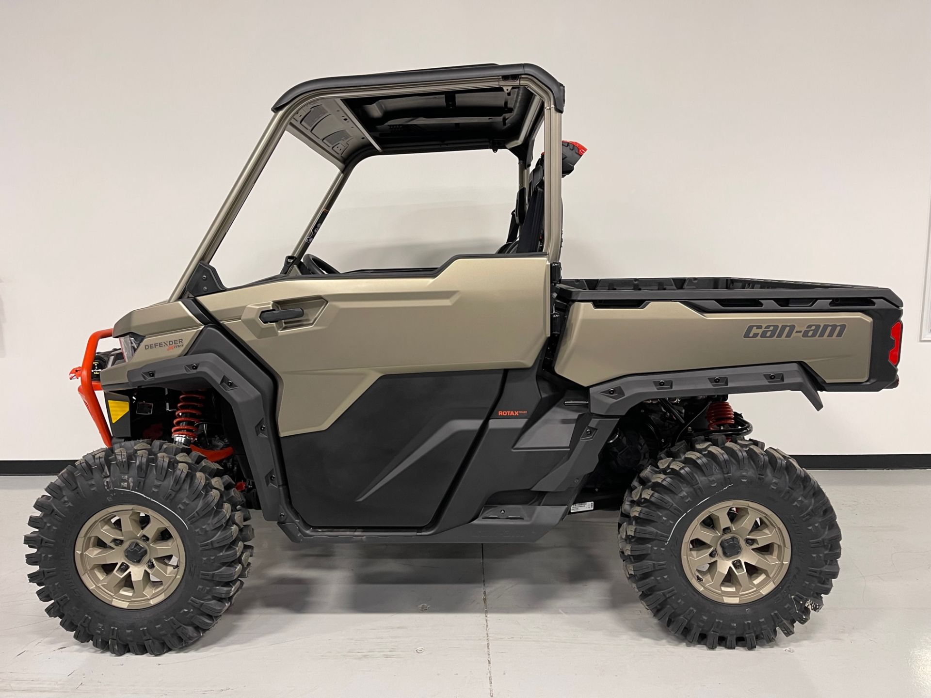 2023 Can-Am Defender X MR With Half Doors HD10 in Brilliant, Ohio - Photo 15
