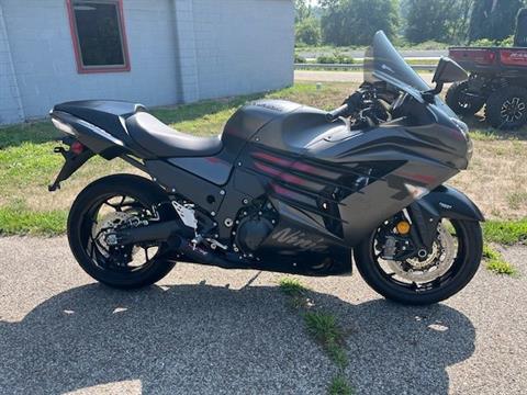 2023 Kawasaki Ninja ZX-14R ABS in Brilliant, Ohio - Photo 4