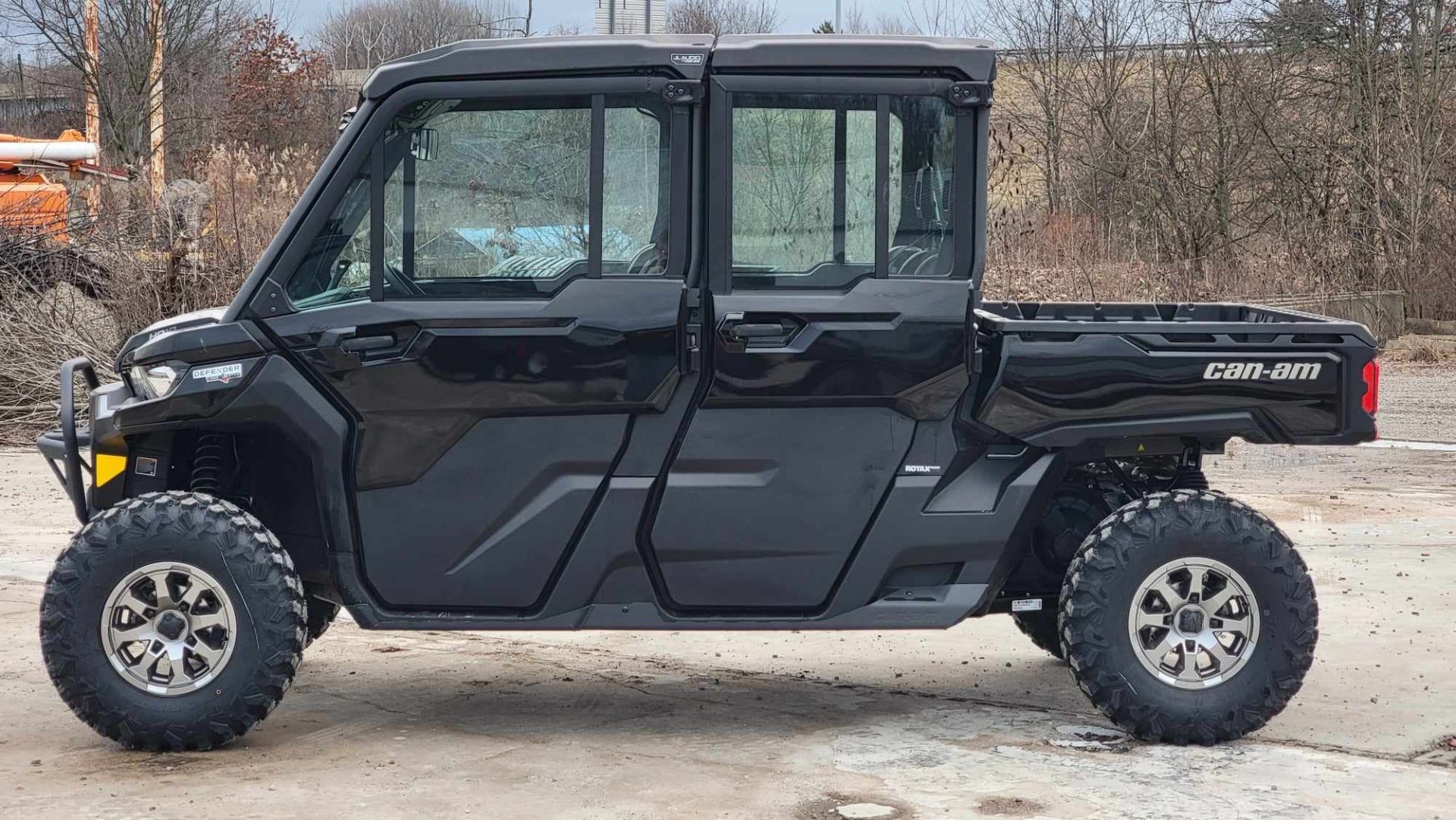 2024 Can-Am Defender MAX Lone Star CAB in Brilliant, Ohio - Photo 5