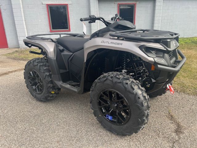 2024 Can-Am Outlander XT 700 in Brilliant, Ohio - Photo 1