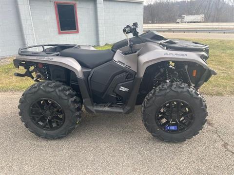 2024 Can-Am Outlander XT 700 in Brilliant, Ohio - Photo 2