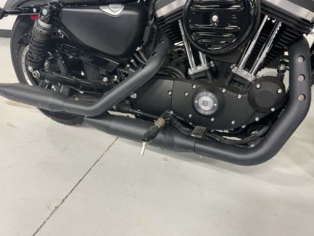 2017 Harley-Davidson Iron 883™ in Brilliant, Ohio - Photo 14