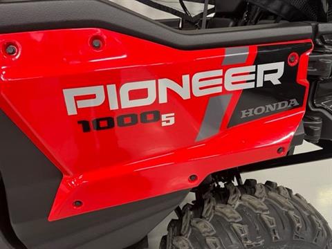 2022 Honda Pioneer 1000-5 Deluxe in Brilliant, Ohio - Photo 4