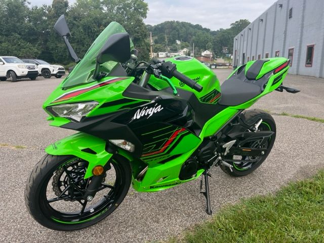 2023 Kawasaki Ninja 400 KRT Edition in Brilliant, Ohio - Photo 5