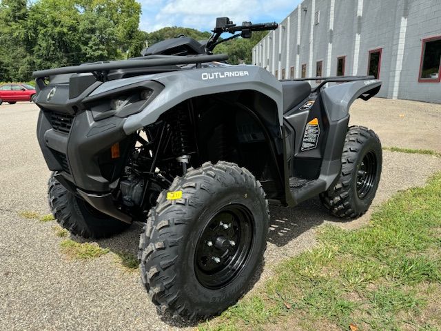 2024 Can-Am Outlander 700 in Brilliant, Ohio - Photo 8