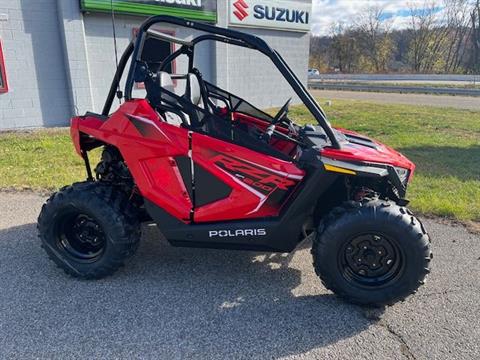 2025 Polaris RZR 200 EFI in Brilliant, Ohio - Photo 2