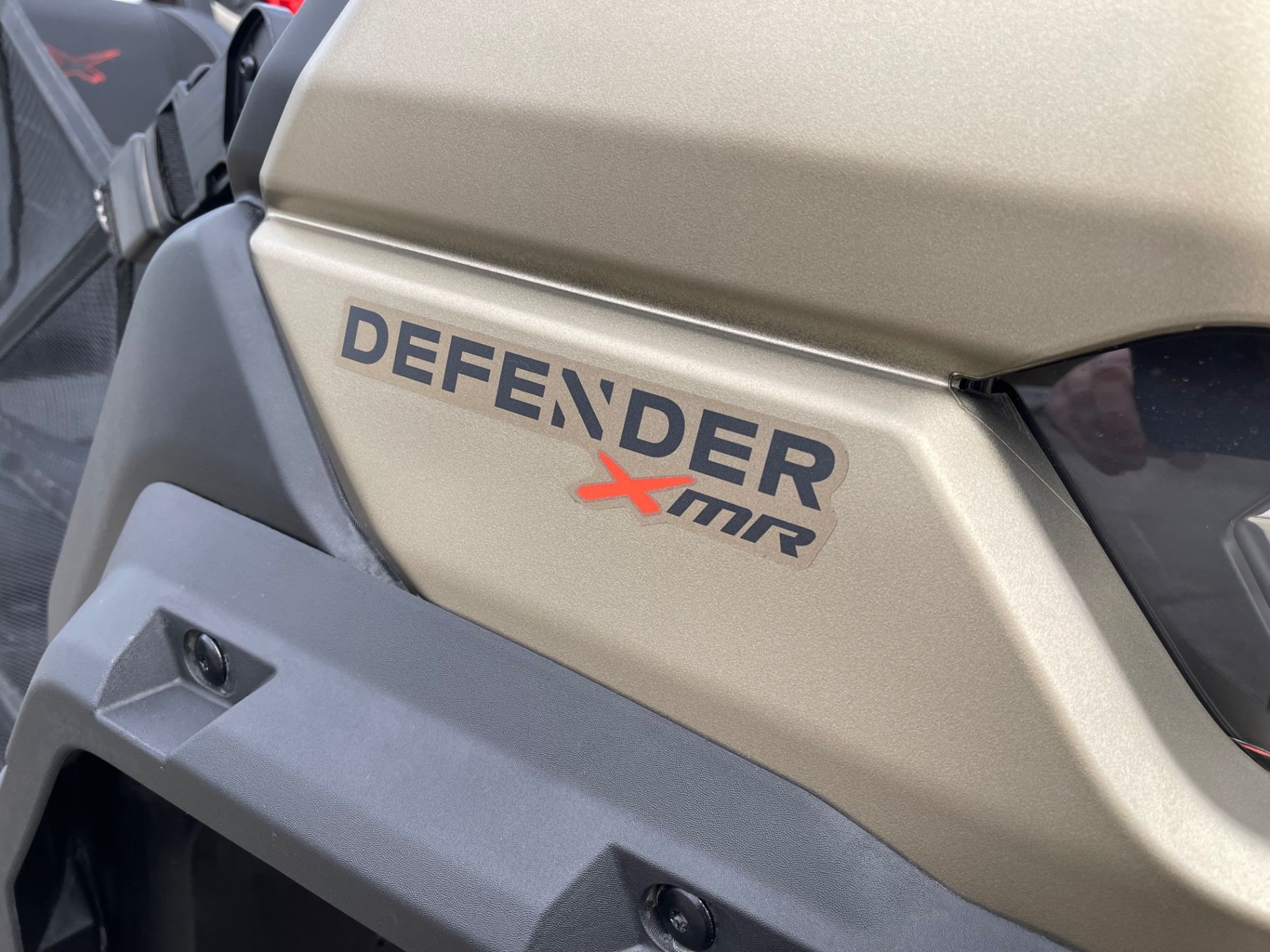 2023 Can-Am Defender X MR HD10 in Brilliant, Ohio - Photo 10
