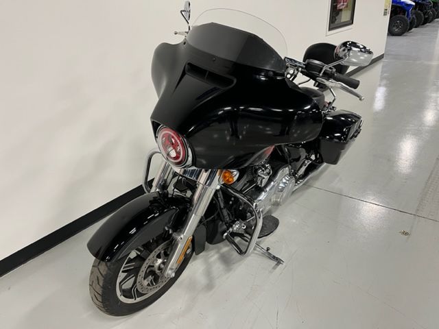 2019 Harley-Davidson Electra Glide® Standard in Brilliant, Ohio - Photo 12