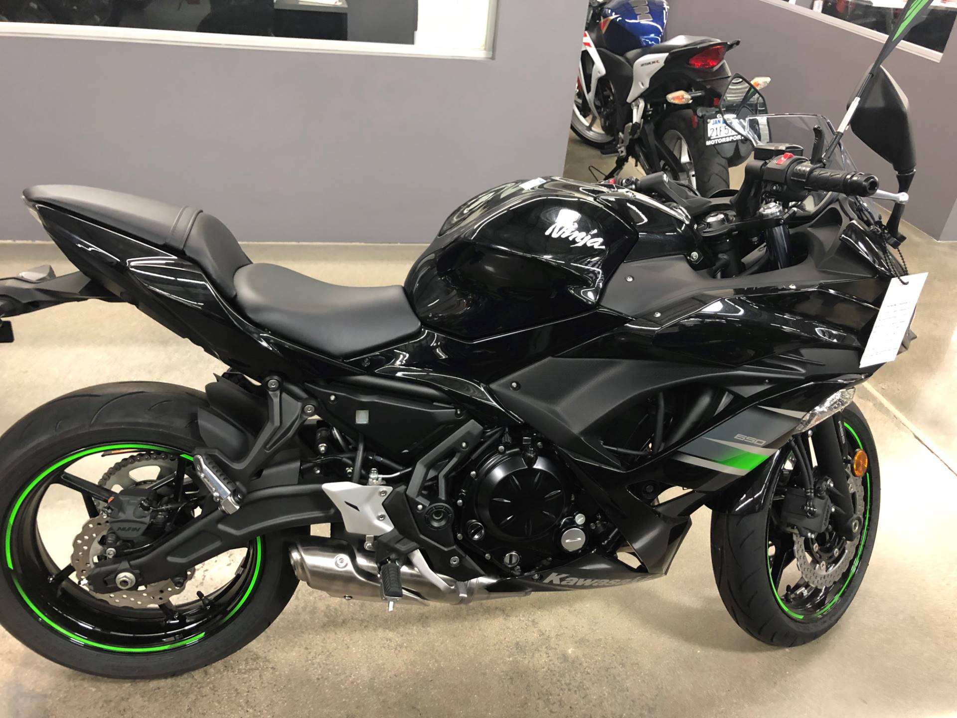 2019 Kawasaki Ninja 650 ABS 1