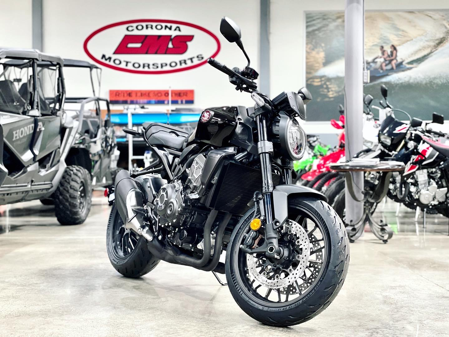 2023 Honda CB1000R Black Edition in Corona, California - Photo 3