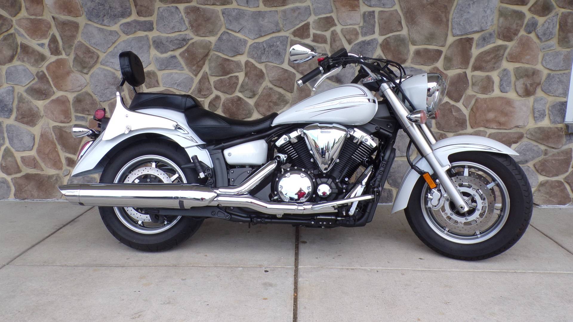 2009 yamaha v star 1300