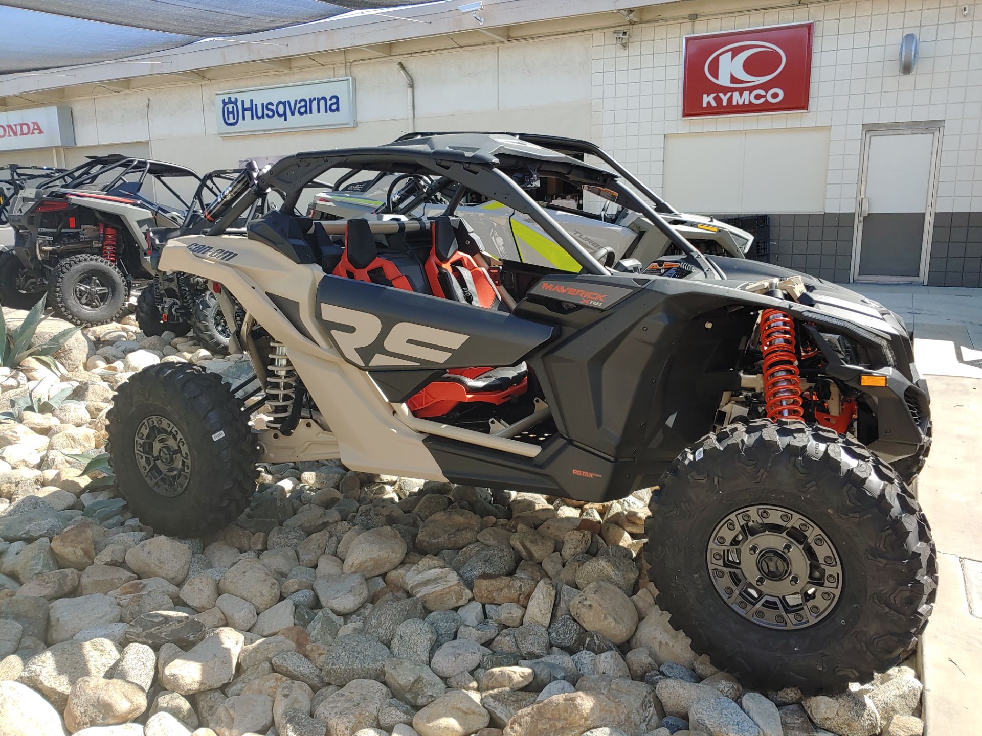 2023 Can-Am Maverick X3 X RS Turbo RR with Smart-Shox 72 in Ontario, California - Photo 3