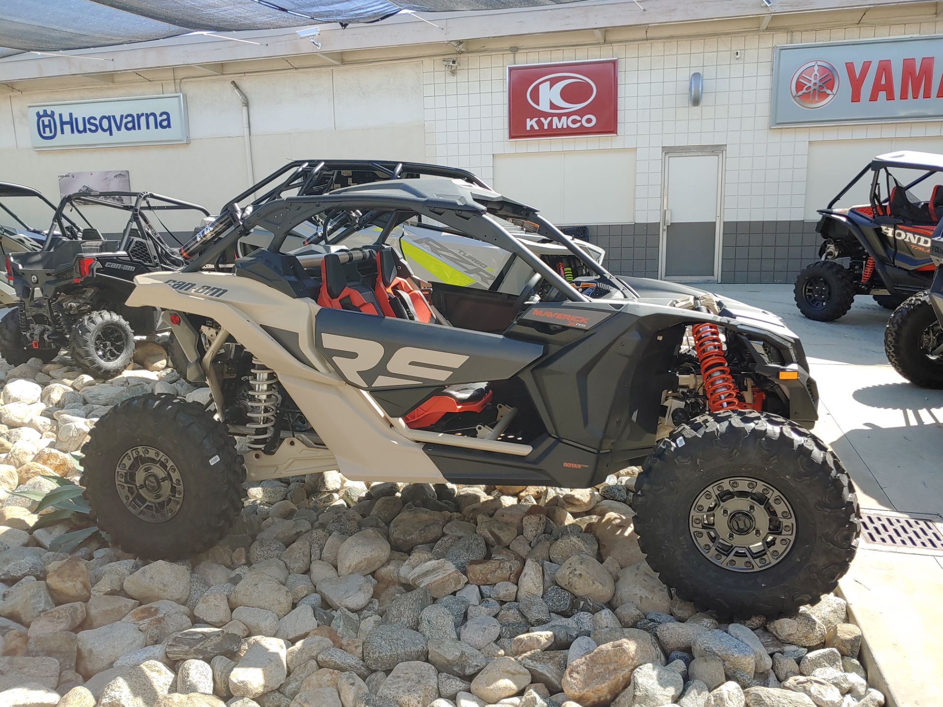 2023 Can-Am Maverick X3 X RS Turbo RR with Smart-Shox 72 in Ontario, California - Photo 5