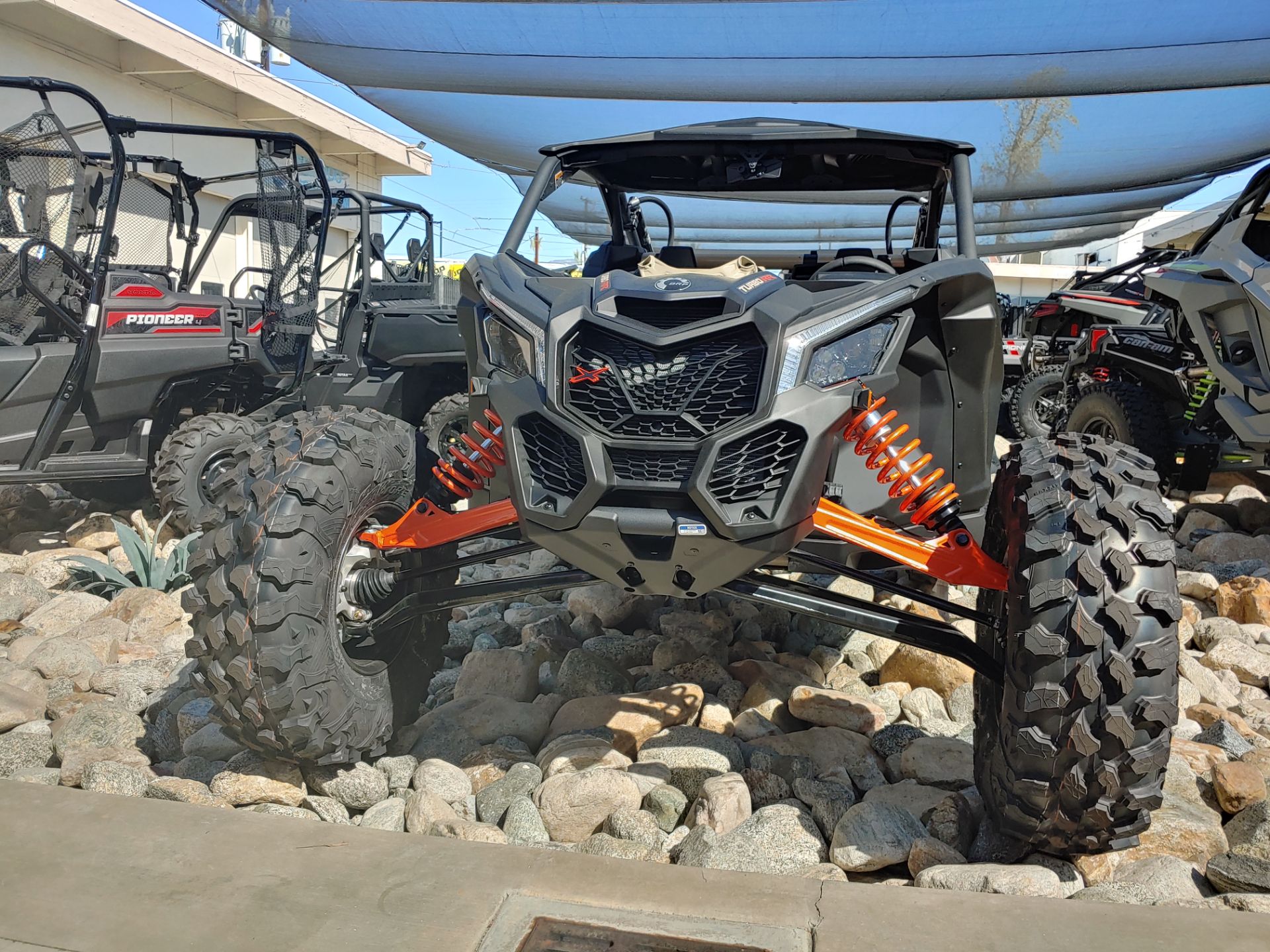 2023 Can-Am Maverick X3 X RS Turbo RR with Smart-Shox 72 in Ontario, California - Photo 11