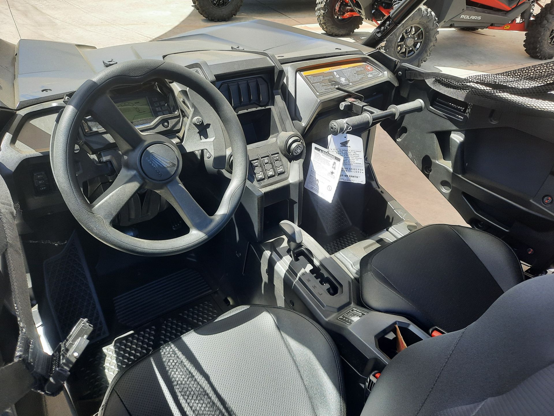 2022 Honda Talon 1000R FOX Live Valve in Ontario, California - Photo 16